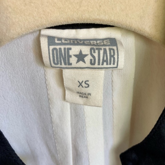 Converse One Star White and Black Blouse - Picture 6 of 7
